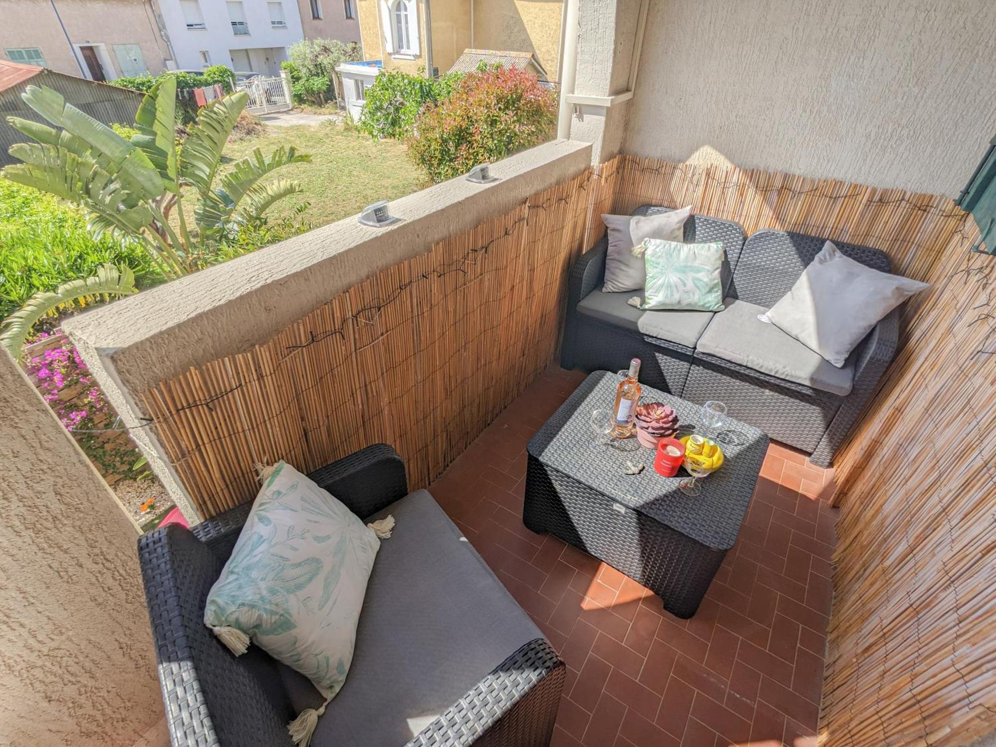 Netflix - Lit Queen Size - Terrasse Plein Sud - Climatisation - 2'Centre-Ville - 6'Mer - Parking Prive - 56M2 - L'Olivine - Offre Speciale La Londe-les-Maures Luaran gambar